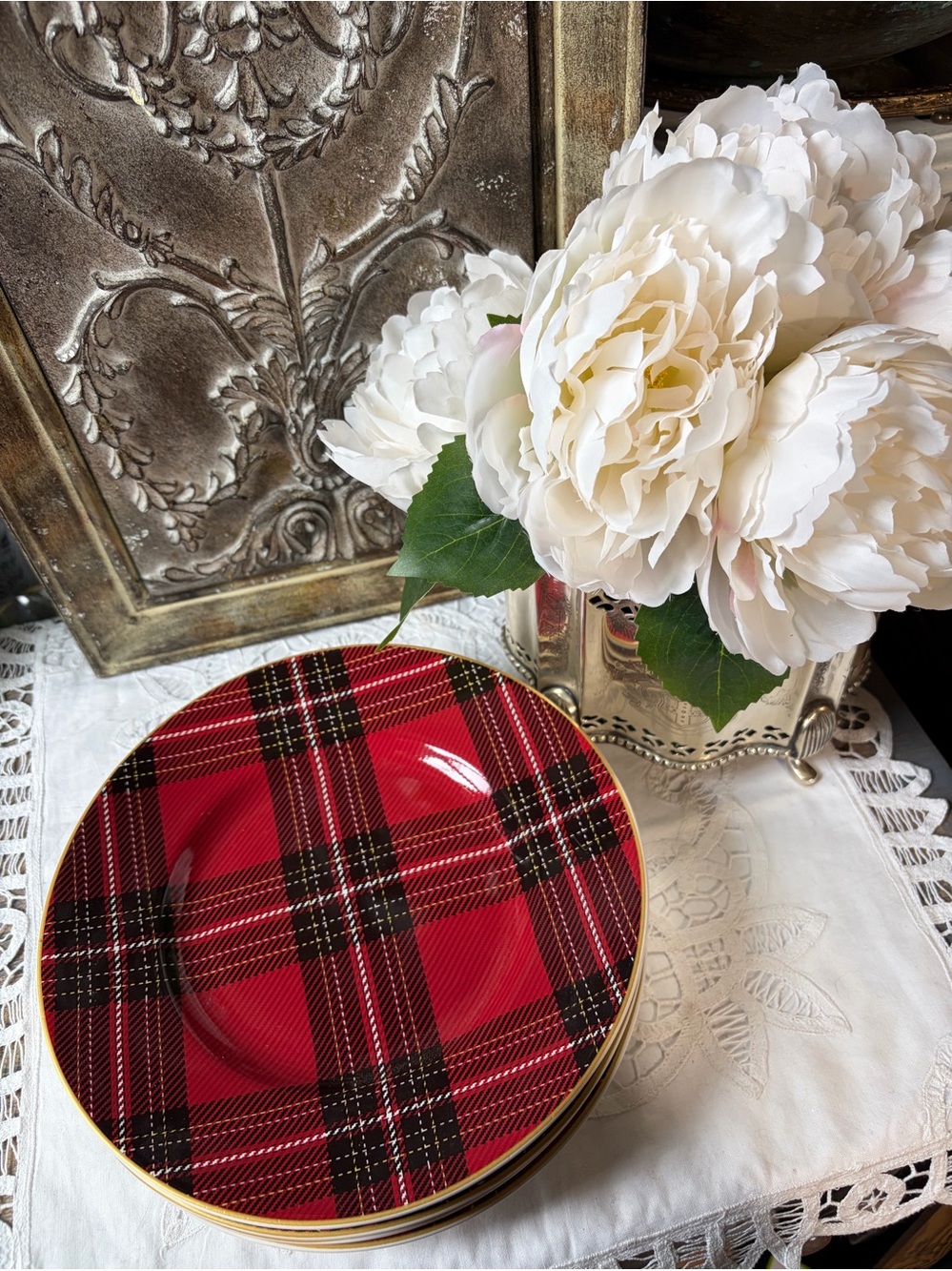 Pier One red black Tartan plaid salad plates set of 4 new